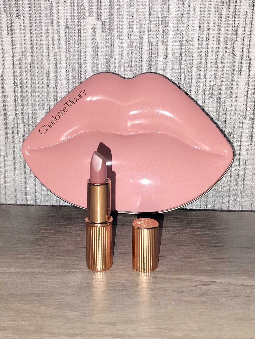 Charlotte Tilbury 90's Pink Lipstick with Pink Lip-Shaped Metal Case